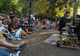 Jazz-Rhone-Alpes : Piano plume » pour Tout l’Monde Dehors